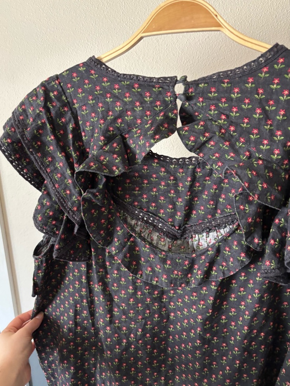 Sezane Florencina Black Red Cotton Cottagecore Ruffle Floral Blouse Size 46/XXXL - Picture 7 of 9